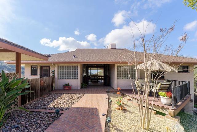 Home for Sale in Ramona