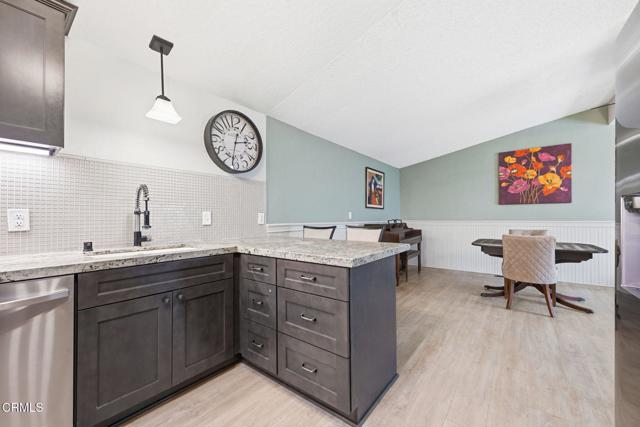 1025 Cachuma Avenue, Ventura CA: https://media.crmls.org/mediaz/059ddcf1-1a35-4a56-a544-c8cc8653ee55.jpg