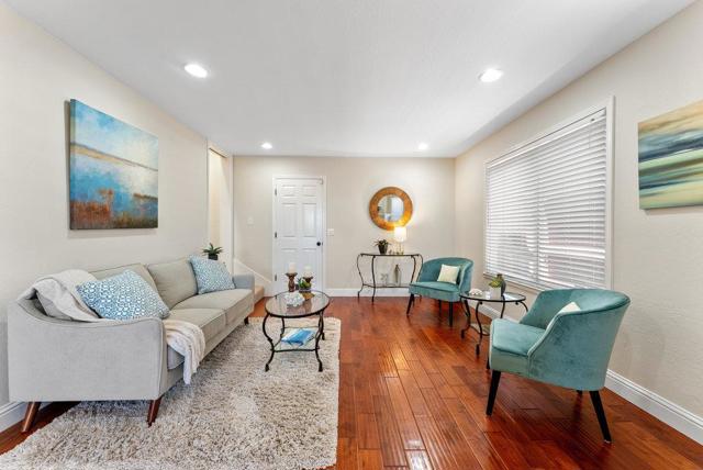 204 Oak Way, Santa Cruz CA: https://media.crmls.org/mediaz/059e2a8d-8fcf-4e1d-9af7-2bf0ee892d3f.jpg