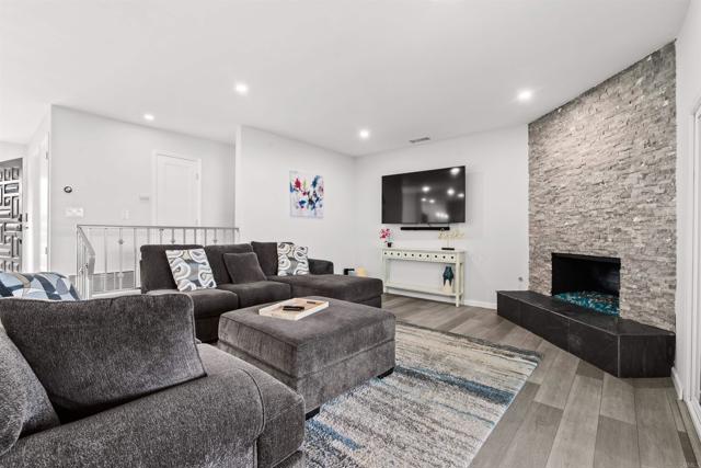 Detail Gallery Image 13 of 40 For 361 Murray Dr, El Cajon,  CA 92020 - 3 Beds | 3/1 Baths