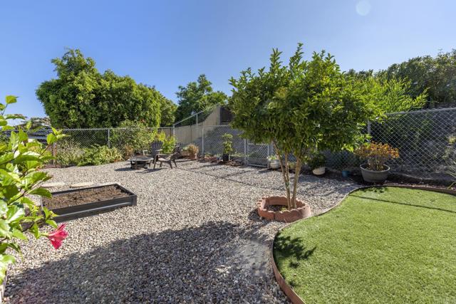 1523 Temple Heights Drive, Oceanside CA: https://media.crmls.org/mediaz/059f656b-c518-40d7-8051-0fefff1d0280.jpg