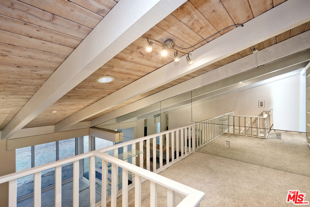 575 ESPLANADE, Redondo Beach, California 90277, 2 Bedrooms Bedrooms, ,2 BathroomsBathrooms,Residential,Sold,ESPLANADE,17203212