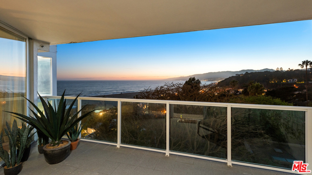 101 Ocean Avenue 601E Santa Monica, California This sophisticated 2-bedroom, 2-bathroom unit is located in one of Ocean Avenues' most exclusive buildings. This private and bright unit has spectacular white water ocean views and magnificent mountain views from the living room and dining room. The living space opens up to a beautiful balcony with stunning views. 101 Ocean has full amenities including 24-hour security, concierge, and valet service. There is a beautiful pool and spa, outdoor BBQ, gym, and direct beach access. Don't miss this opportunity to own in this landmark building.
