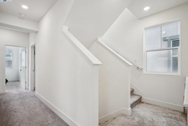 Image 24 of 60 For 37450 Watersail Way