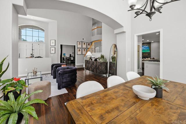 509 Windy Way, Chula Vista CA: https://media.crmls.org/mediaz/05a07372-f0e1-44b2-9565-26b4a49441f0.jpg