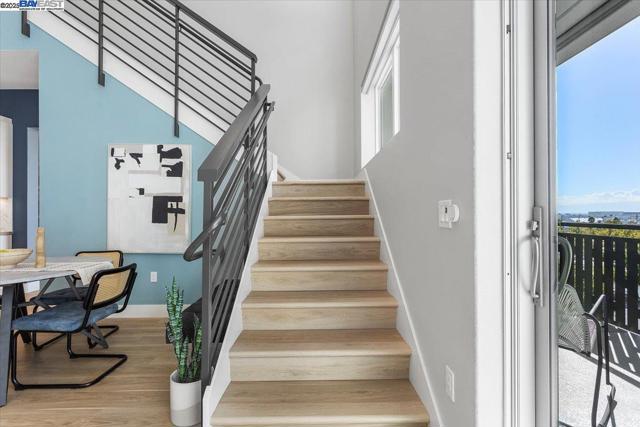 2250 Kilowatt Way, Fremont CA: https://media.crmls.org/mediaz/05a085db-af02-48f2-a0aa-8681e14f0c47.jpg