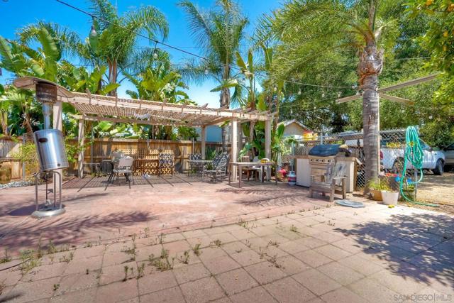 759 W 10Th Ave, Escondido CA: https://media.crmls.org/mediaz/05a0dd4a-e65f-4168-8a07-5db6b3f5bb6b.jpg