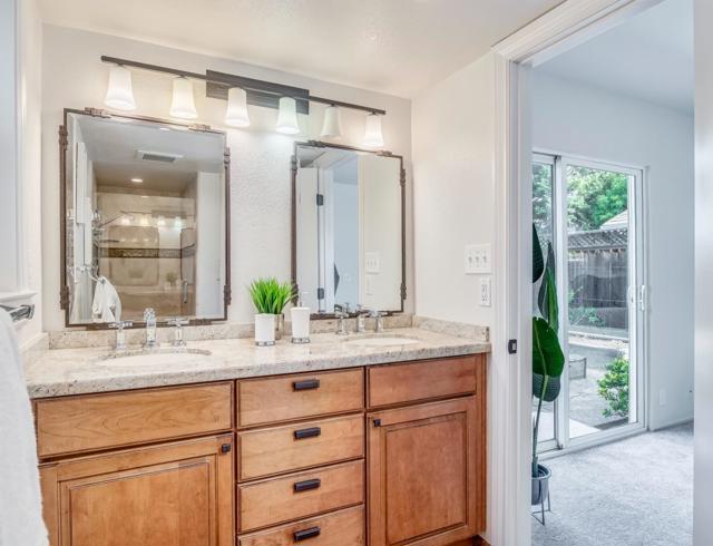 1725 Silver Glen Court, San Jose CA: https://media.crmls.org/mediaz/05a0e9d6-c283-4a8b-8434-d642758366eb.jpg