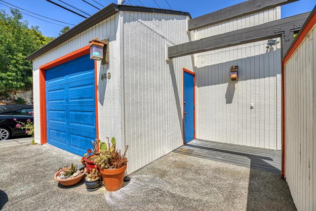 449 High Street, Santa Cruz CA: https://media.crmls.org/mediaz/05a15ca0-62b4-4296-be7c-25e0636a00f6.jpg