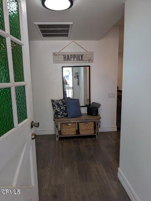 Detail Gallery Image 5 of 28 For 1791 Euclid Ave, Camarillo,  CA 93010 - 4 Beds | 2/1 Baths