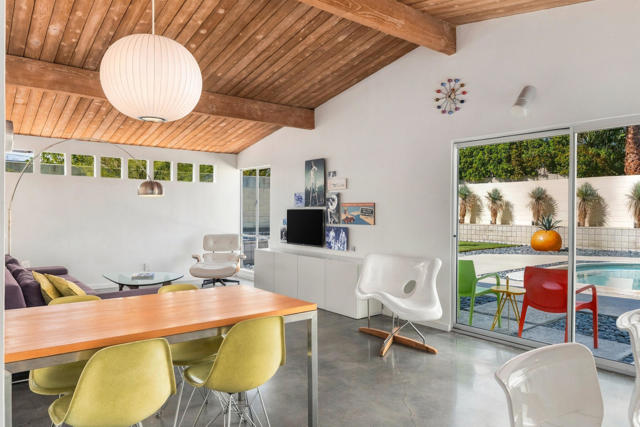 438 E Racquet Club Road, Palm Springs, CA 92262