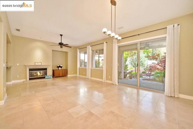Image 10 of 54 For 5736 Palmera Ln