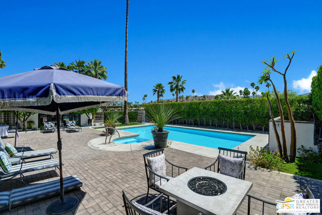 830 N Riverside Drive, Palm Springs CA: https://media.crmls.org/mediaz/05a3a185-bdfa-433b-a6ba-4754bd0c24c7.jpg