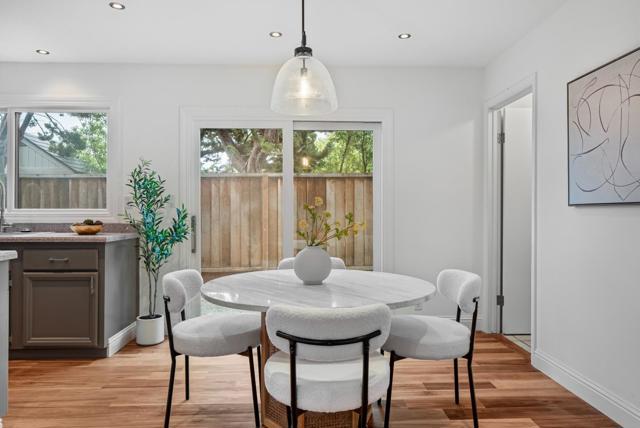 707 Santa Cruz Lane, Foster City CA: https://media.crmls.org/mediaz/05a3c403-30e7-463a-a1b8-a98f8ffeea0e.jpg