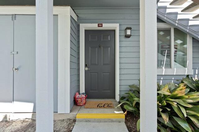 41 Grandview Street, Santa Cruz CA: https://media.crmls.org/mediaz/05a45ce3-97b9-4e2f-bd3e-04244f45ae93.jpg