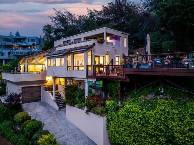 3300 Crystal Heights Drive, Soquel CA: https://media.crmls.org/mediaz/05a510c7-92b6-4cfd-8ad2-32e9519d2b9b.jpg