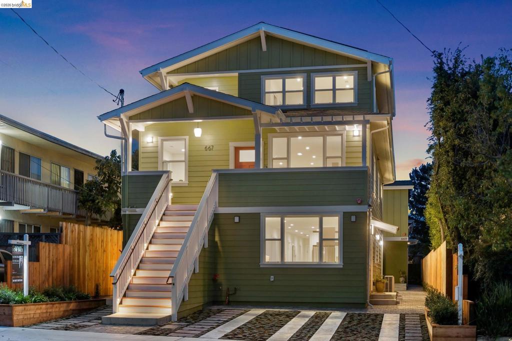 667 Alcatraz Ave
