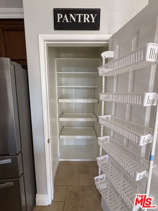 19320 Carranza Lane, Santa Clarita CA: https://media.crmls.org/mediaz/05a62d60-bfca-4ef3-94f5-b8d683d836a1.jpg