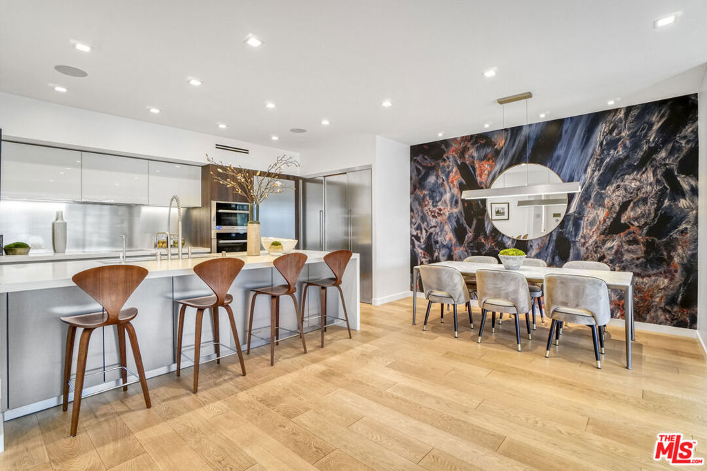 515 Ocean Avenue #706S