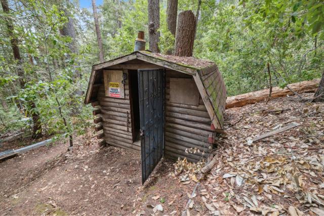 1365 Caledonia Avenue, Ben Lomond CA: https://media.crmls.org/mediaz/05a78c2b-dc88-4e2f-8d4e-318d1b6c967c.jpg