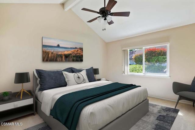 12 Sparrowhawk Lane, Oak Park CA: https://media.crmls.org/mediaz/05a79ff0-0eee-41f1-8b99-d35154cf43f2.jpg
