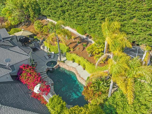 2380 Sunflower Circle, Gilroy CA: https://media.crmls.org/mediaz/05a7ee51-9976-4e4c-9bef-4acae6411fce.jpg