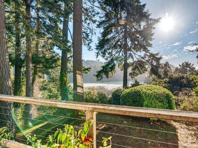 Detail Gallery Image 34 of 53 For 44751 Crestwood Dr, Mendocino,  CA 95460 - 2 Beds | 2 Baths