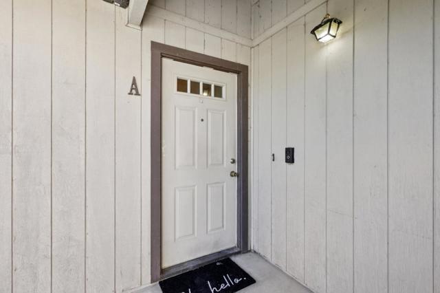 880 Apricot Lane, Hollister CA: https://media.crmls.org/mediaz/05a82b73-3007-43cf-89e6-84636eec38e7.jpg