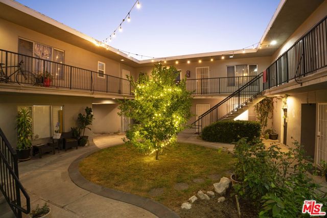1623 Lomita Boulevard, Harbor City CA: https://media.crmls.org/mediaz/05a8eb83-4ae7-460c-8345-cfe927f84efa.jpg