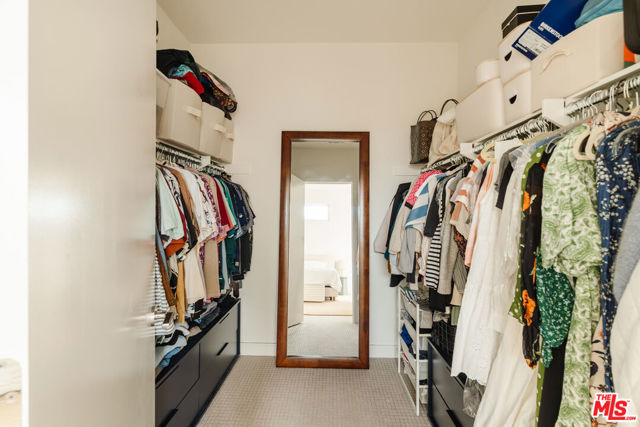 1124 W Panorama Way, Los Angeles CA: https://media.crmls.org/mediaz/05a965c1-5893-440f-a68d-9c80c0974fd5.jpg