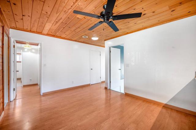 921 Suiter Street, Hollister CA: https://media.crmls.org/mediaz/05a96d03-e1a0-486c-ad2f-cceb72565dbe.jpg