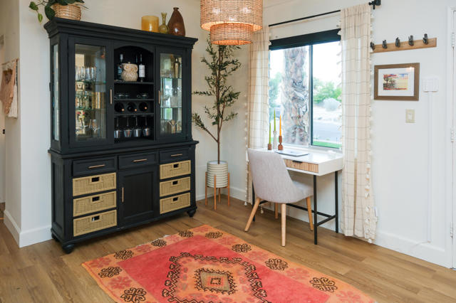 Work Station, great room