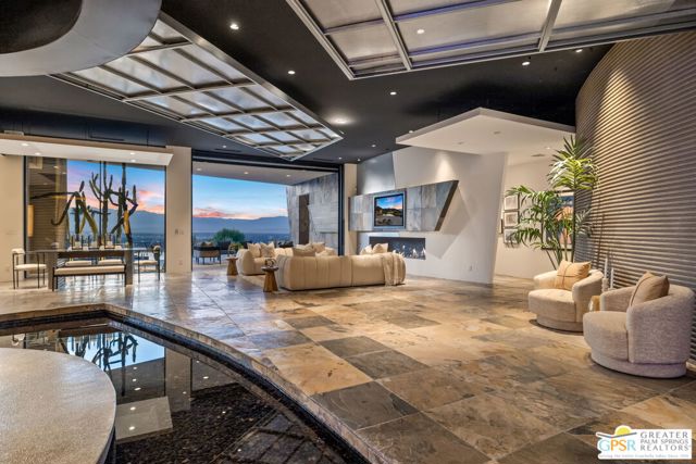 25 Sierra Vista Drive, Rancho Mirage CA: https://media.crmls.org/mediaz/05aa5d17-7fb4-42a0-8722-6ca2e7d1ed60.jpg