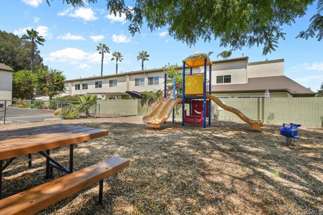 Detail Gallery Image 32 of 32 For 5450 Kiowa Dr #39,  La Mesa,  CA 91942 - 3 Beds | 2/1 Baths