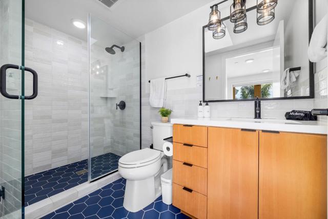 208 Capitola Avenue, Capitola CA: https://media.crmls.org/mediaz/05abf4e1-d2c4-4276-89d0-a5e3d603bd34.jpg