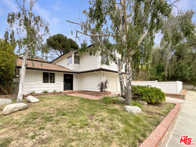 604 Sandy Avenue photo 1