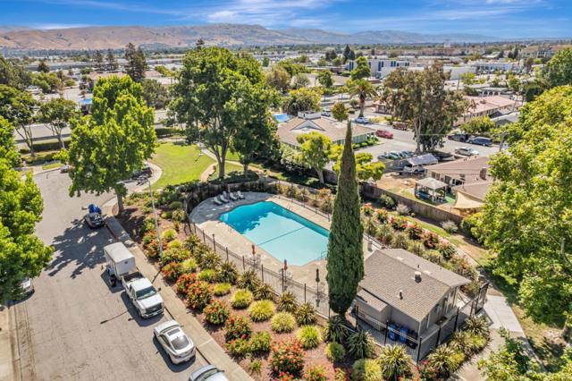 303 Junipero Drive, Milpitas CA: https://media.crmls.org/mediaz/05ae42ca-0951-4af7-8024-f6d1645f0efd.jpg
