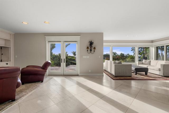 Detail Gallery Image 10 of 54 For 425 11th St, Del Mar,  CA 92014 - 3 Beds | 2 Baths