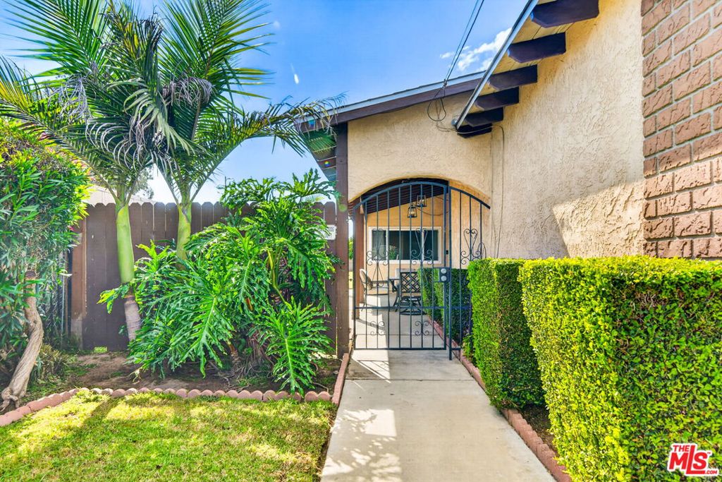 10829 Firmona Avenue