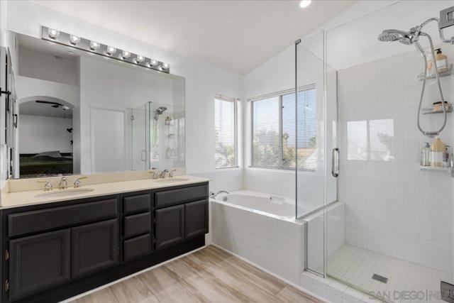 2412 Starlight Gln, Escondido CA: https://media.crmls.org/mediaz/05b1fd32-aed7-473a-a20c-ad777030b030.jpg
