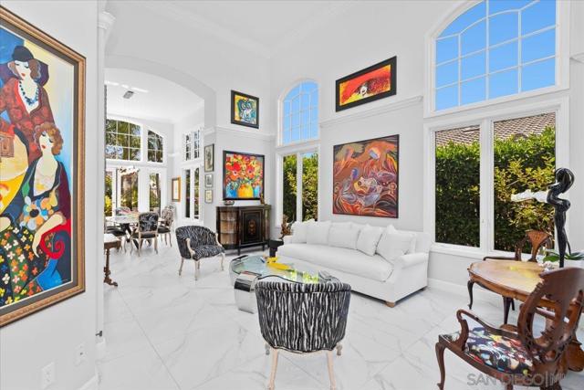 7166 Tern Place, Carlsbad CA: https://media.crmls.org/mediaz/05b216bb-f8fe-4b60-b516-f94e50ae427e.jpg