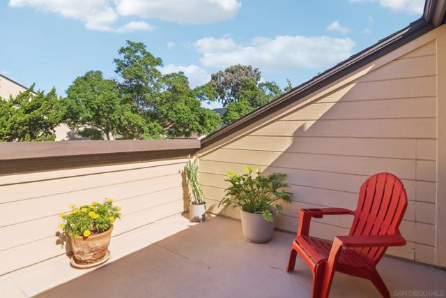 3069 Plaza Natalia, Bonita CA: https://media.crmls.org/mediaz/05b341ff-ed95-4e88-a2aa-cbbfdc19db2c.jpg