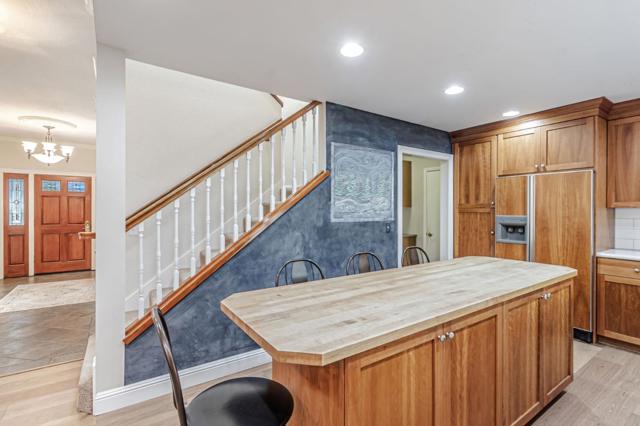 2940 San Juan Boulevard, Belmont CA: https://media.crmls.org/mediaz/05b384f8-5092-43a7-932d-ea6500634d06.jpg