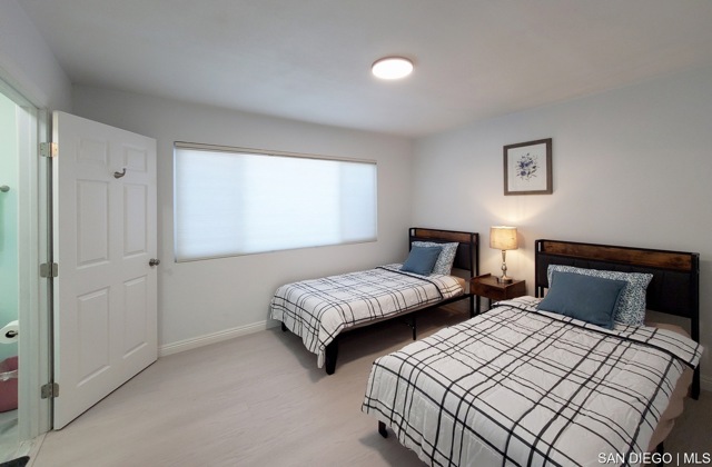 15927 Los Reyes Street, Fountain Valley CA: https://media.crmls.org/mediaz/05b437b0-0c09-4931-896e-ee37707133b4.jpg