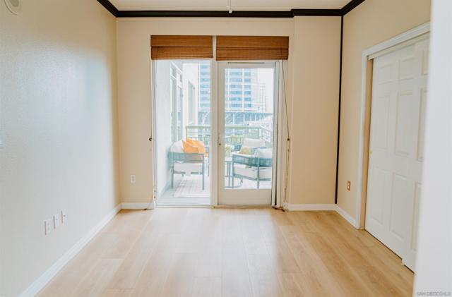 1240 India St, San Diego CA: https://media.crmls.org/mediaz/05b45247-f084-4dfe-a3fd-7ece54e234d9.jpg