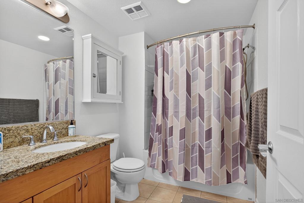 MLS #250033334SD img 9