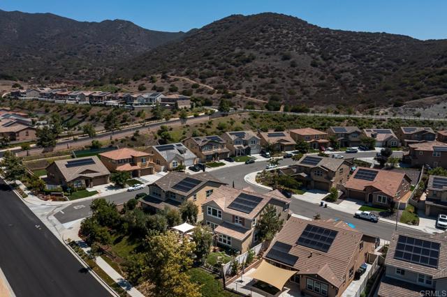 35788 Bay Morgan Lane, Fallbrook CA: https://media.crmls.org/mediaz/05b529d2-42c6-4666-bdf8-719473c45008.jpg