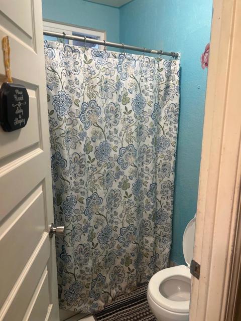 128 Sussex Way, King City CA: https://media.crmls.org/mediaz/05b54784-e152-43ed-b189-5293cf2fbe03.jpg