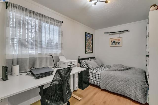 2019 E St, Hayward CA: https://media.crmls.org/mediaz/05b57556-40c5-41f2-a332-885c8072c213.jpg