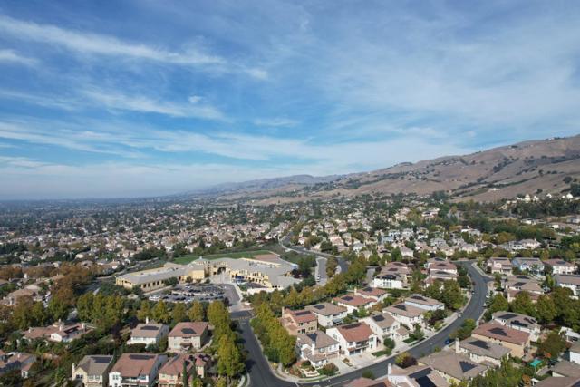 3823 Mosher Drive, San Jose CA: https://media.crmls.org/mediaz/05b6f5fd-da2b-4f7b-b0e0-28f1de007099.jpg